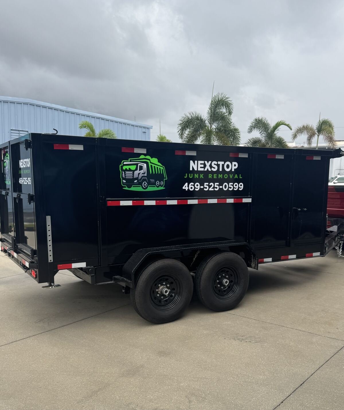 NEXSTOP Junk Removal truck and dump trailer